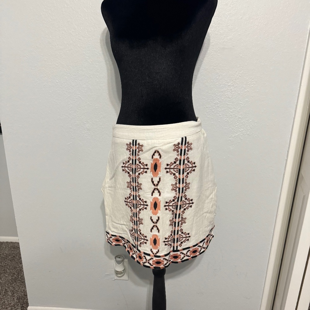 Angel Biba White Embroidered Aztec Mini Skirt - Boho Festival Style - Size L